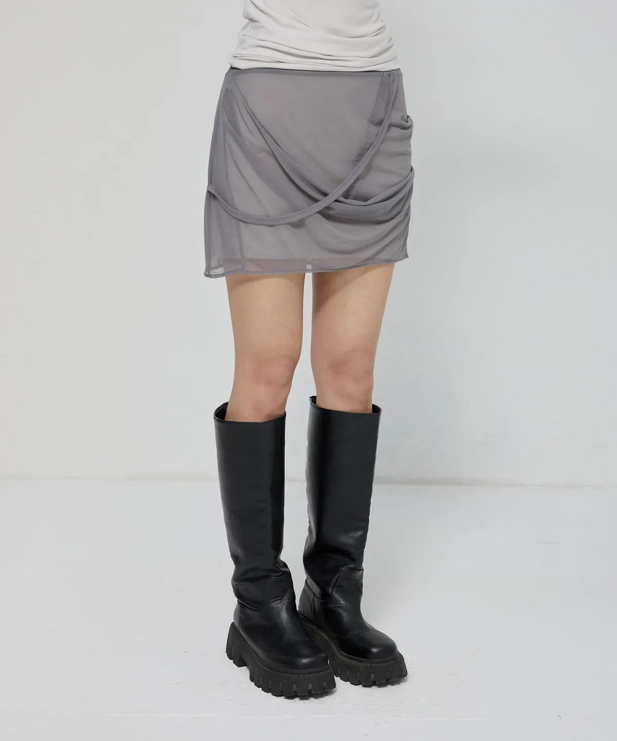 【Flare up】Draped Mesh Layered Mini Skirt [Black / Gray]