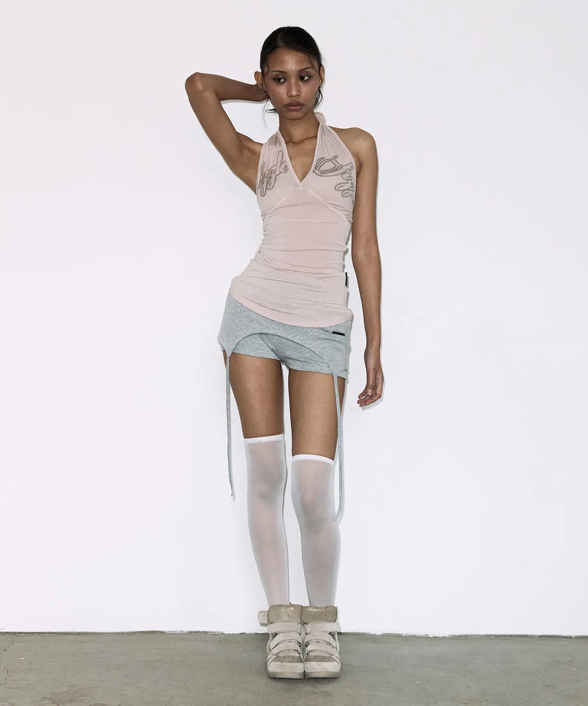 【Fancy Club】MUSE HALTERNECK TOP [Black / Ivory / Pink]