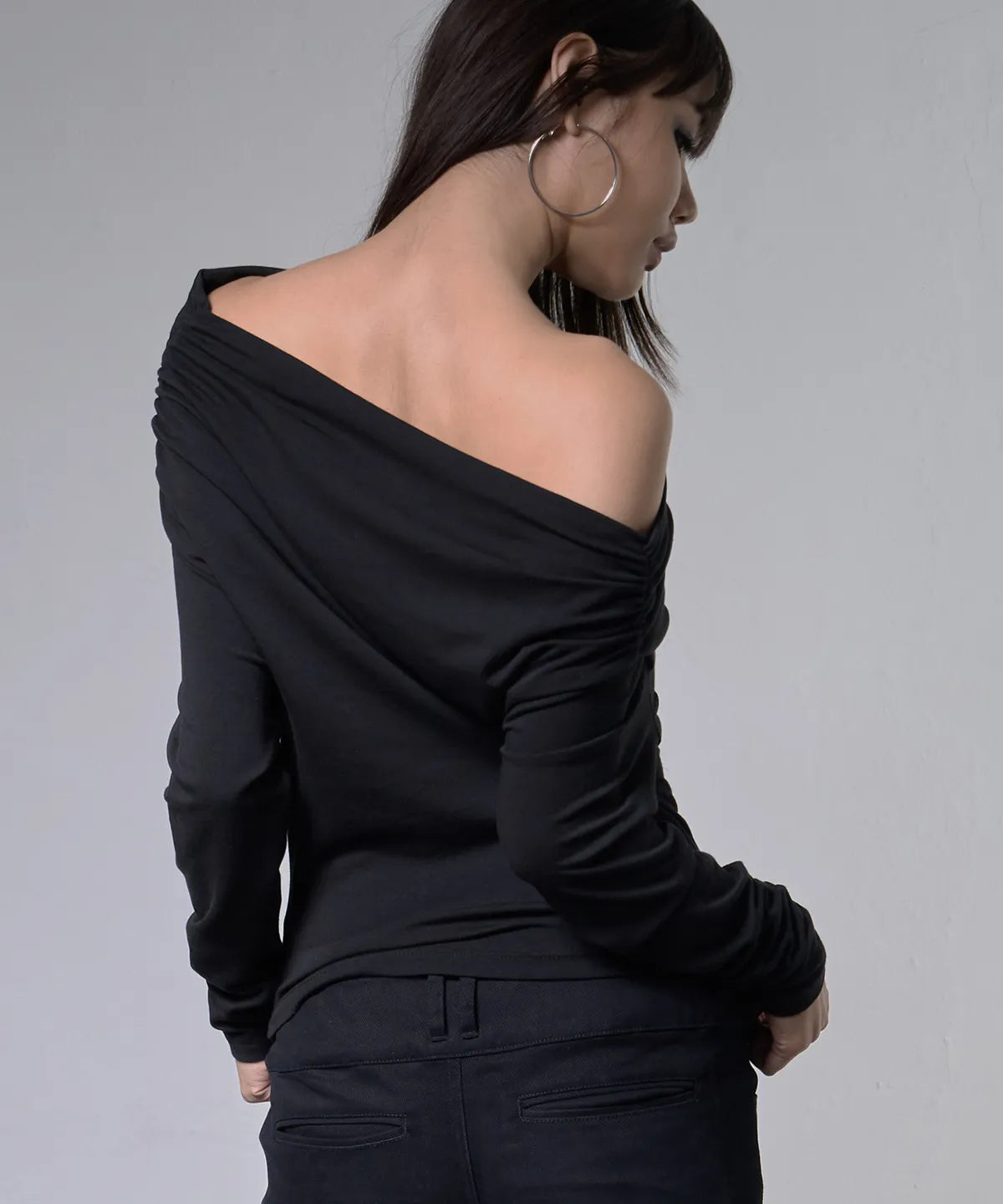 【Fancy Club】EYELET COWL ONE-SHOULDER TOP - 3 colors