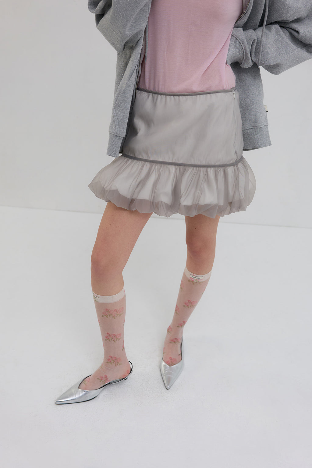 【overdue flair】ORGANZA LAYERED MINI SKIRT - GREY/WHITE