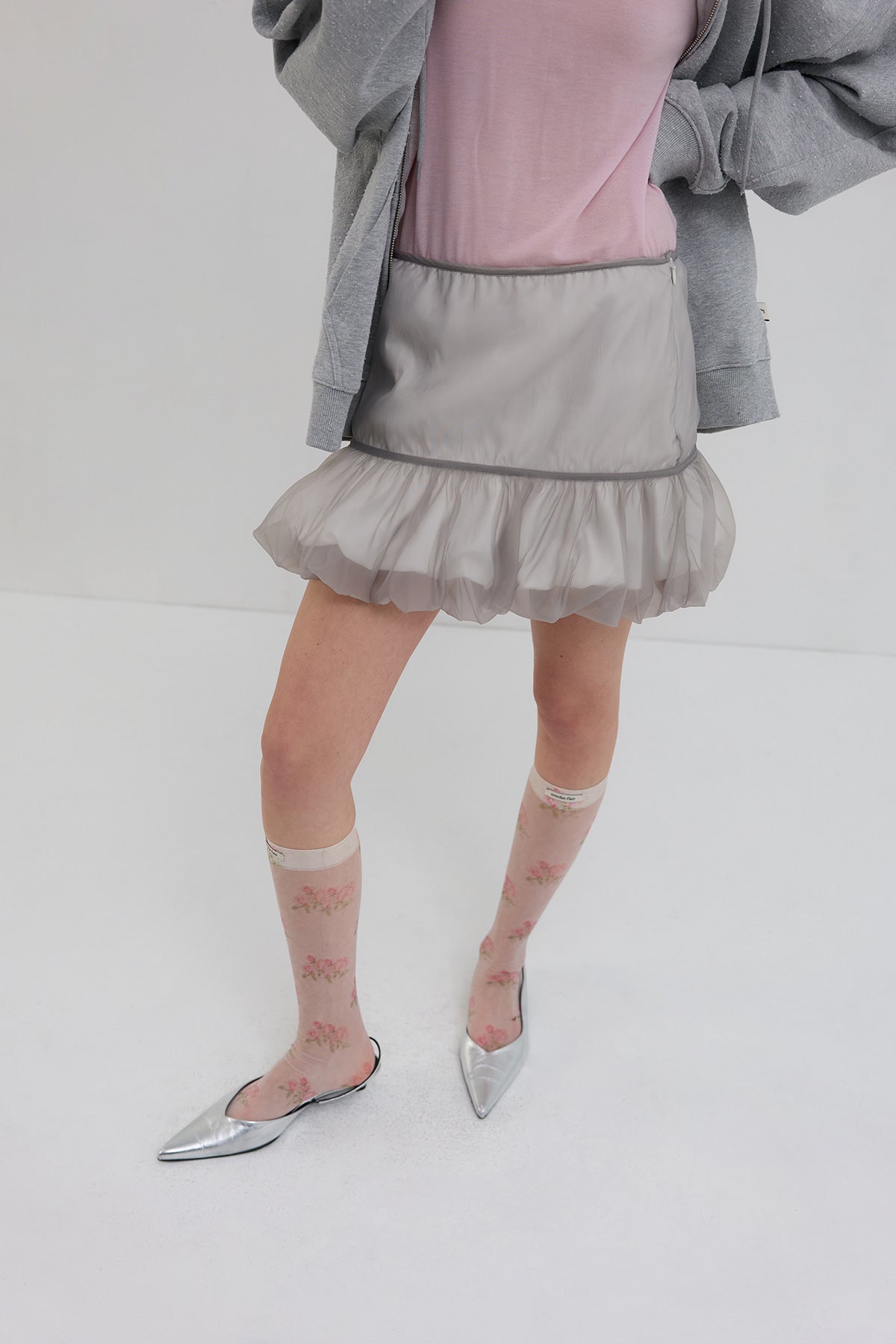 【overdue flair】ORGANZA LAYERED MINI SKIRT - GREY/WHITE