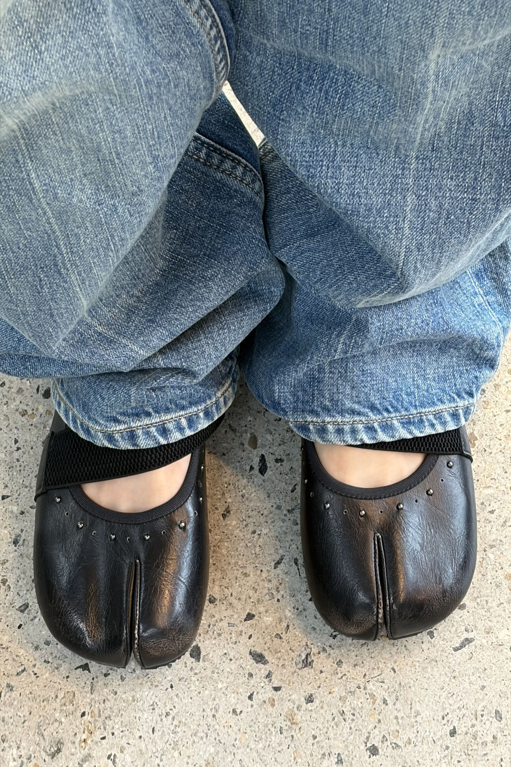 TABI POINT FLAT SHOES