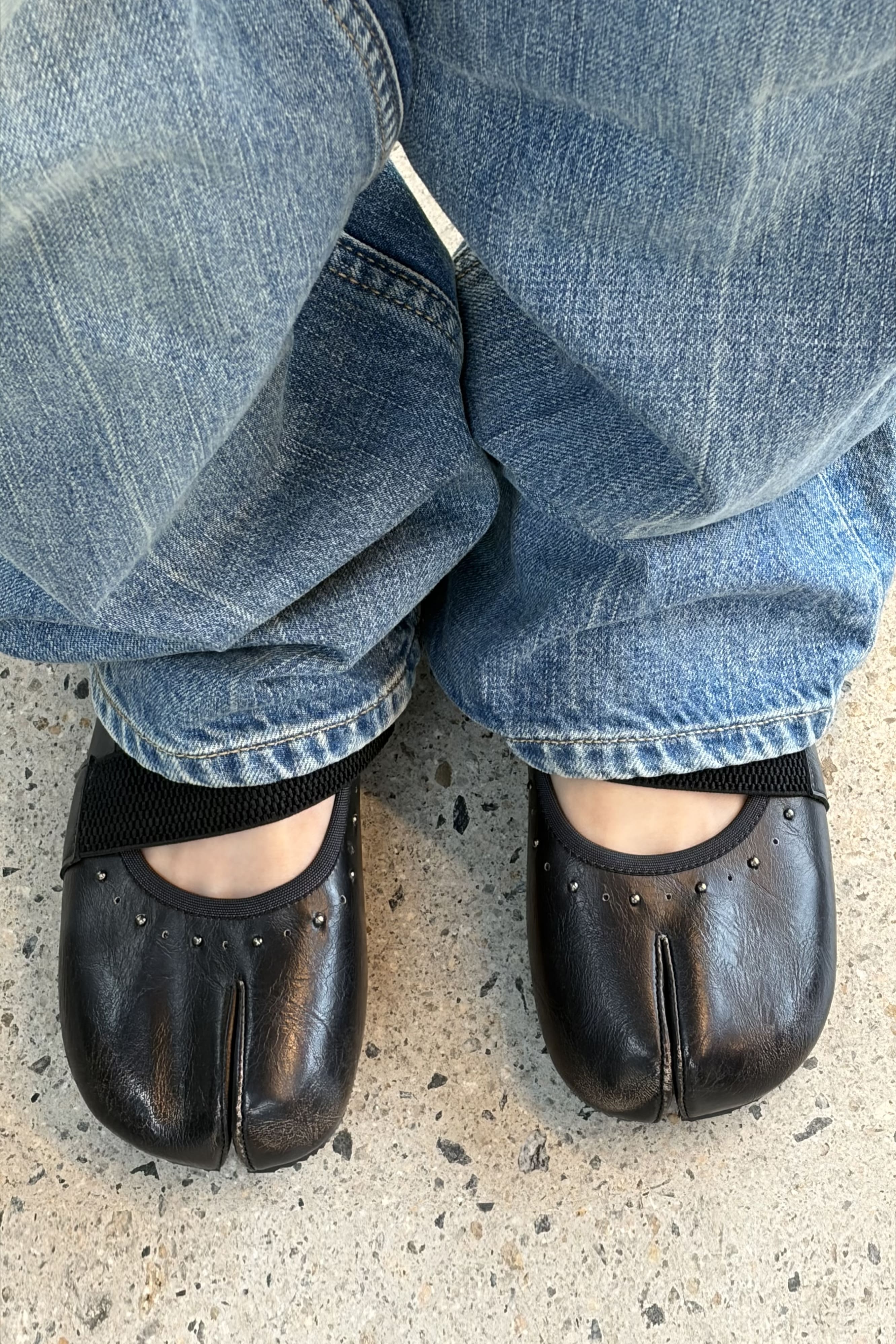 TABI POINT FLAT SHOES