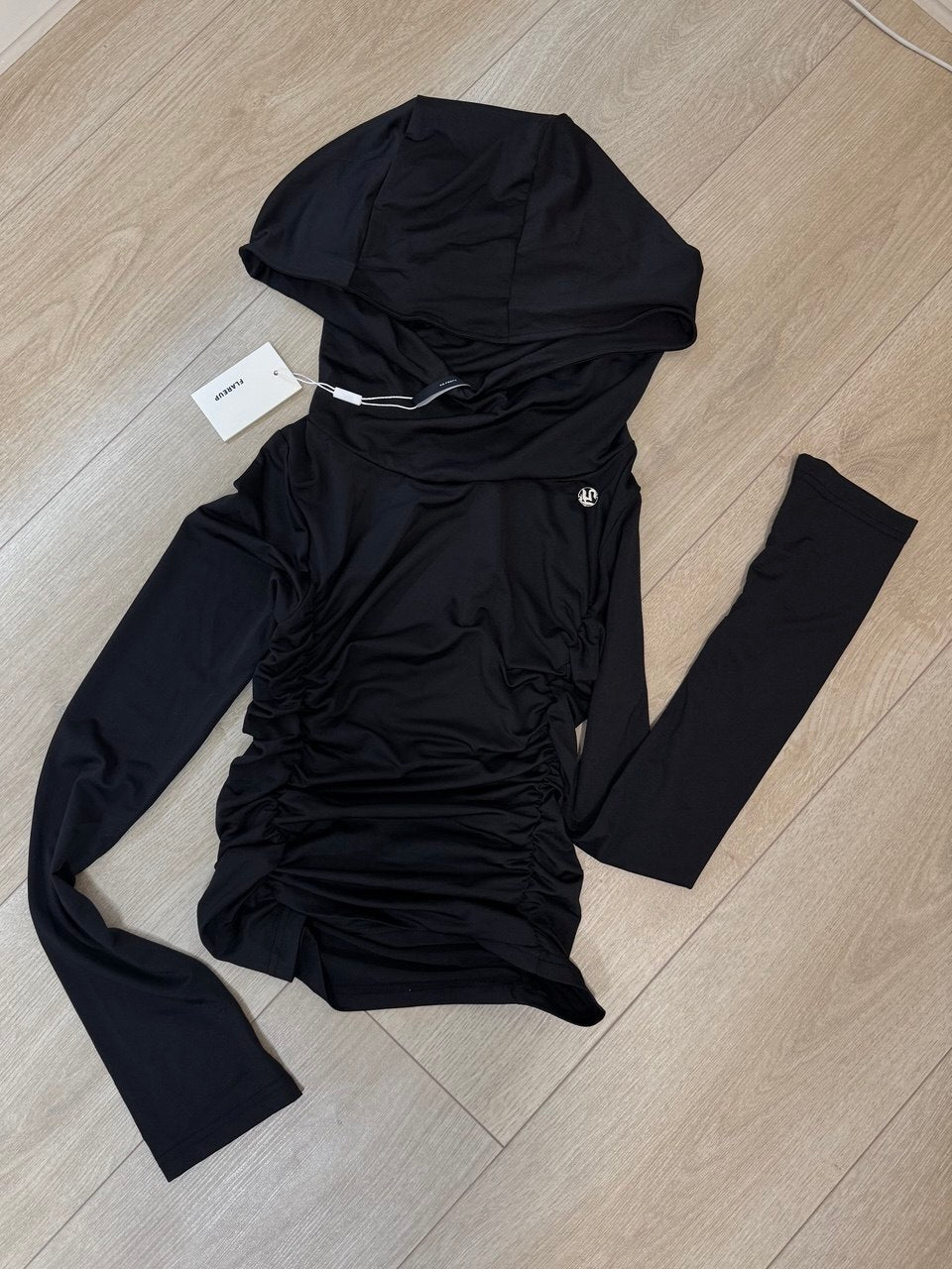 【Flare up】Hooded High Neck Long Sleeve [Charcoal / Black]