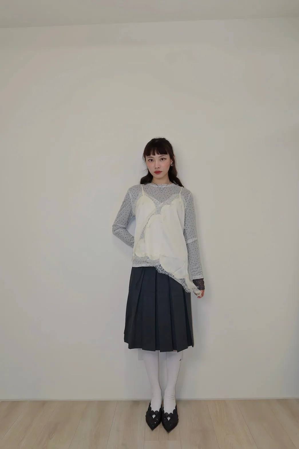 小性感蕾絲斜下擺背心