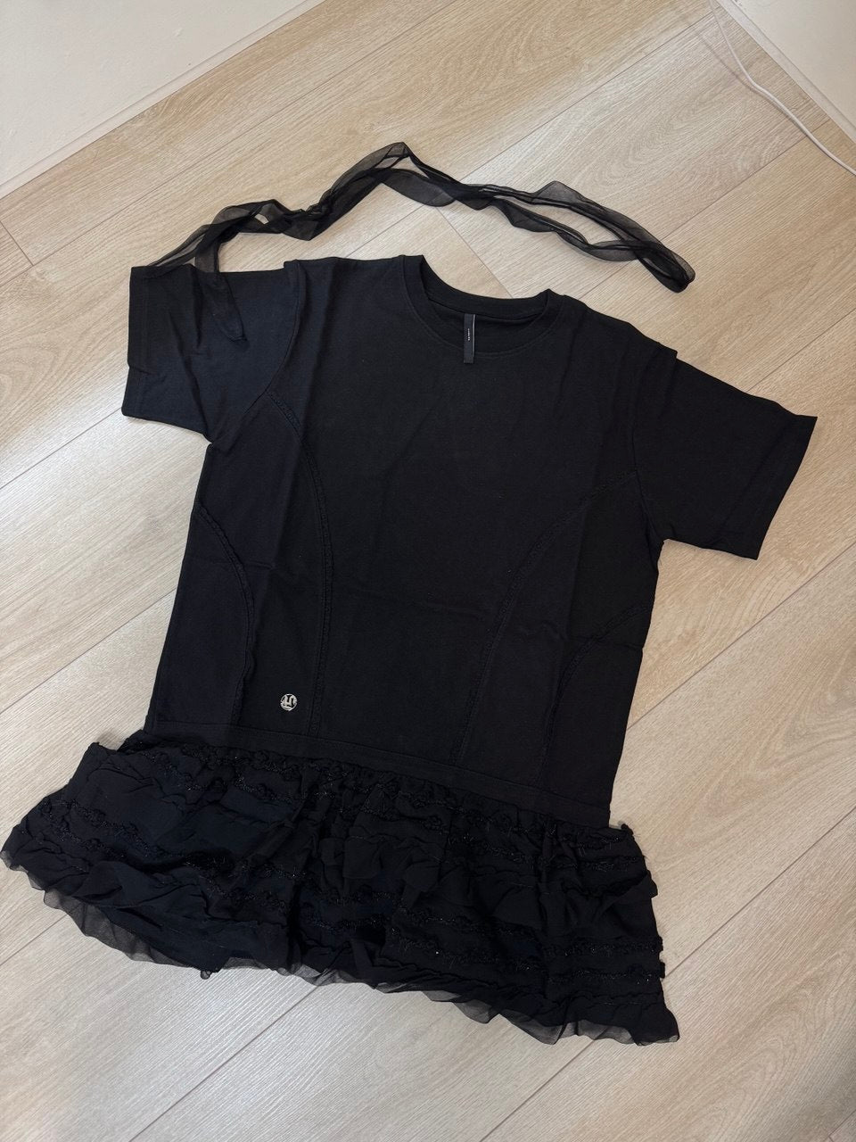 【Flare up】Layered Frill T-Shirt [White / Black]