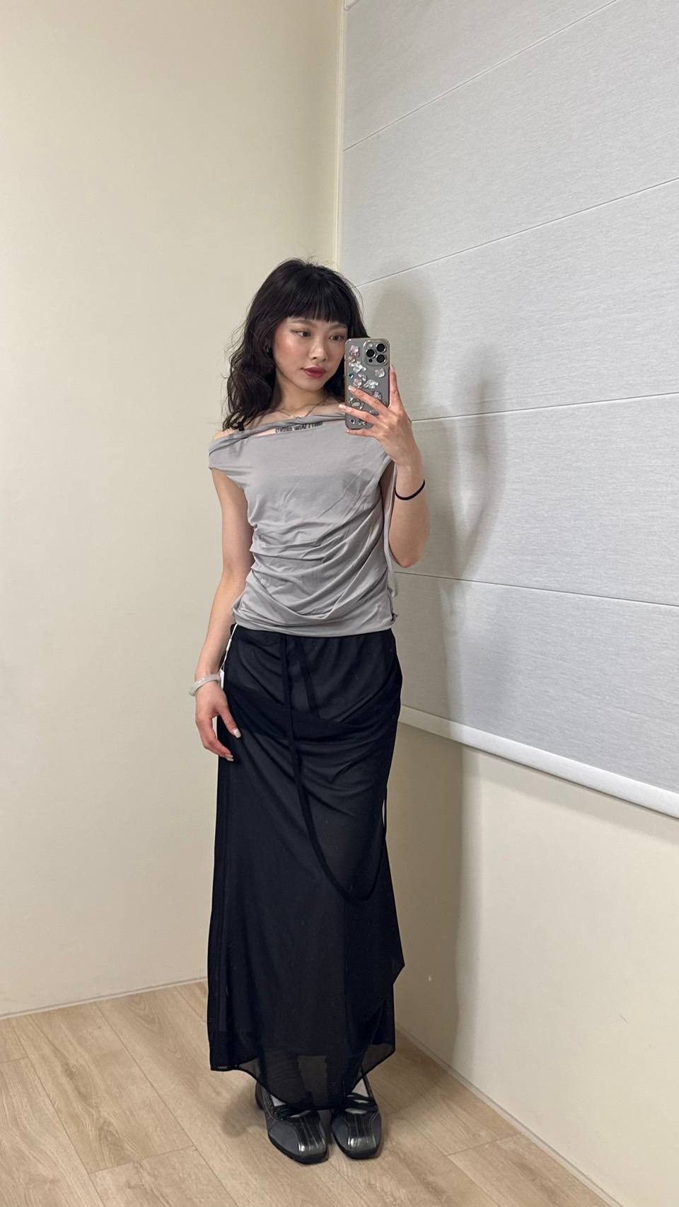 【Flare up】Braided Drape One-Shoulder Top  [Black / White]