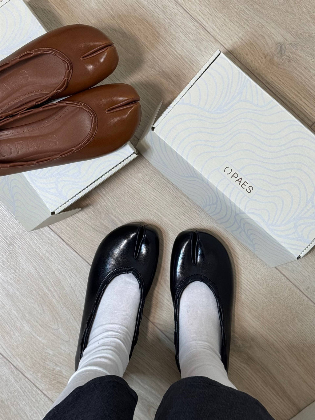 【PAES】Leather String Flat [ Brown / Black ]