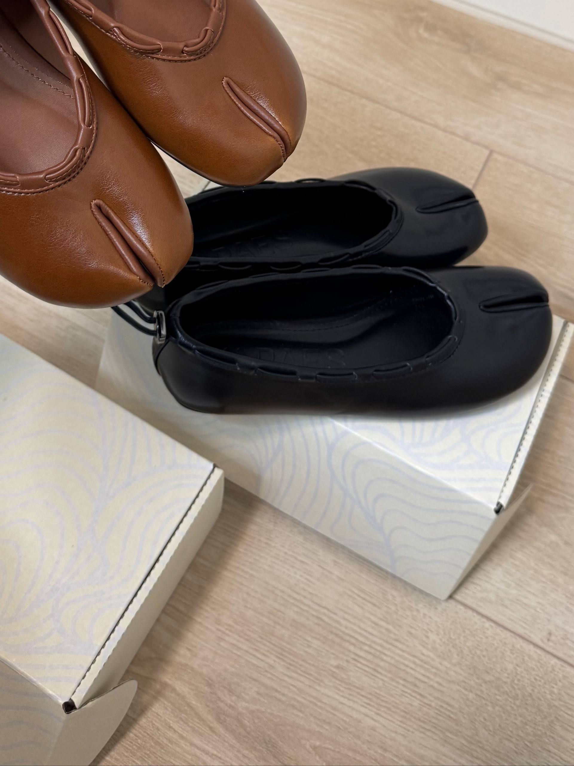 【PAES】Leather String Flat [ Brown / Black ]