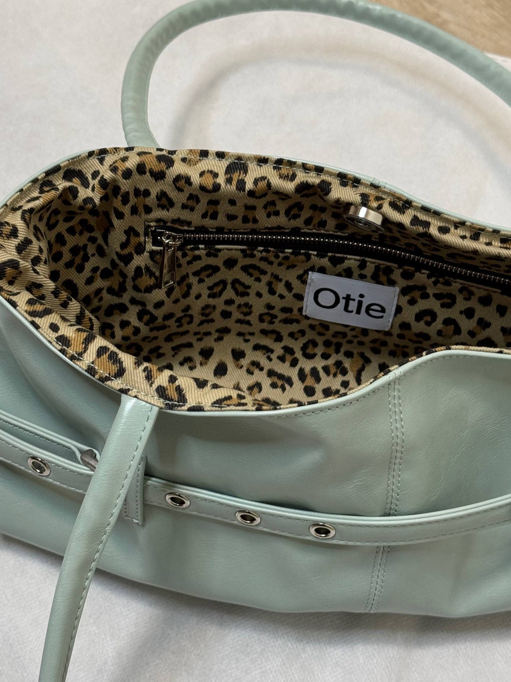 【OTIE】Tied boat bag [ MINT / BLACK / PINK / WHITE / SLIVER ]