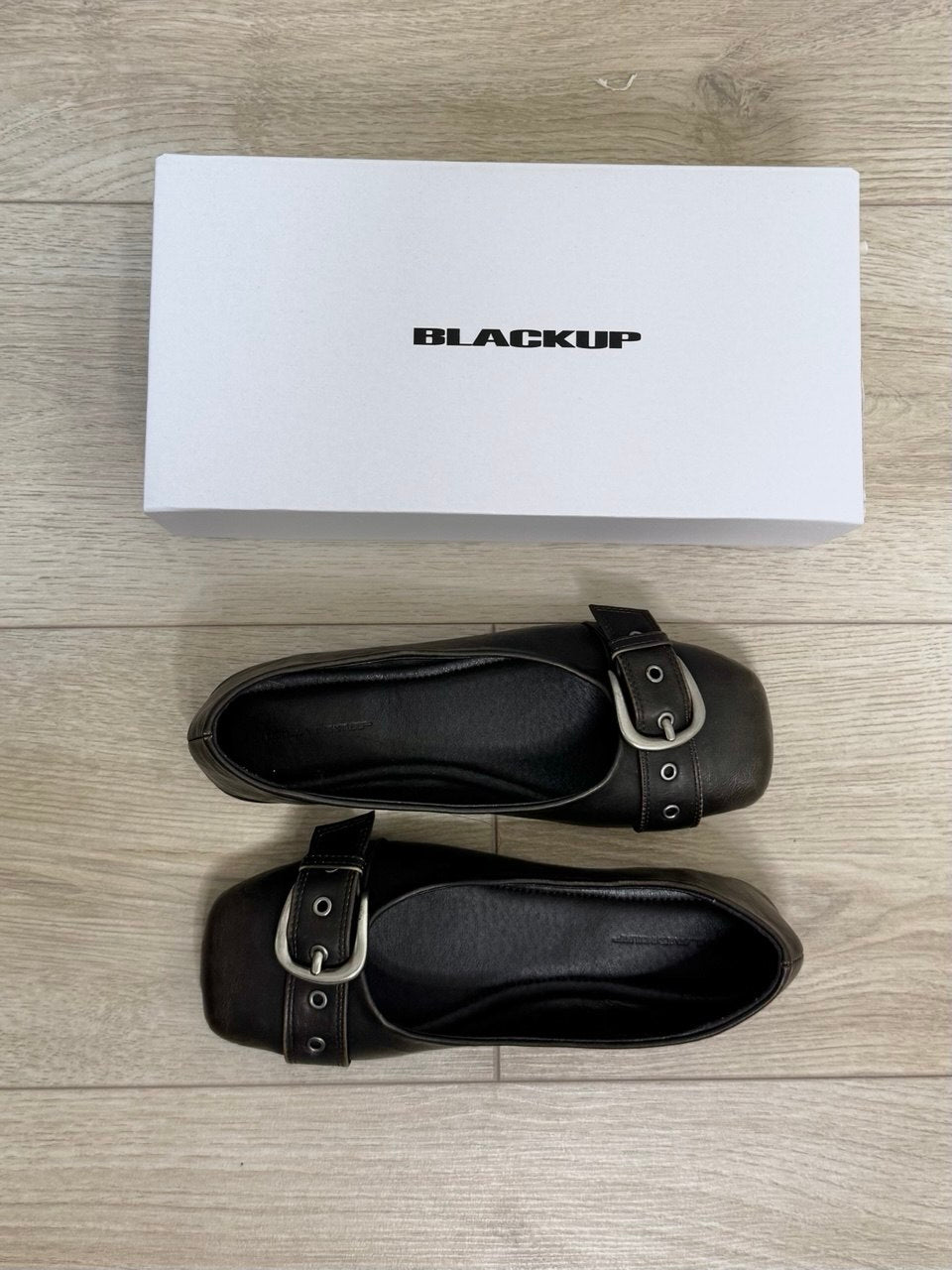 【BLACKUP】皮帶孔皮革平底娃娃鞋