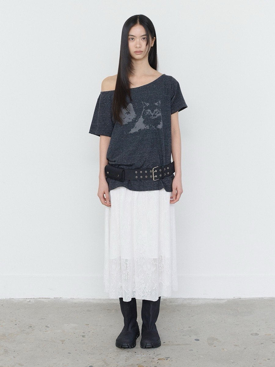 【3hreeto8ighty】OFF-SHOULDER TWIN CAT TEE - 2 colors