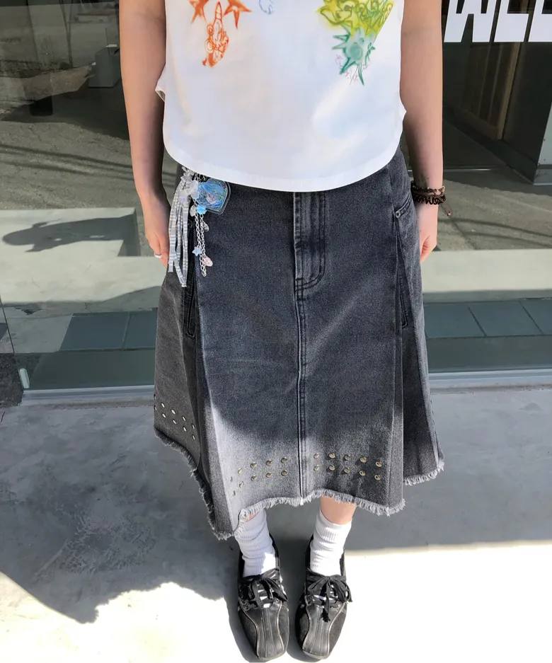 【typeservice】Stud Denim Panel Skirt [ Black ]