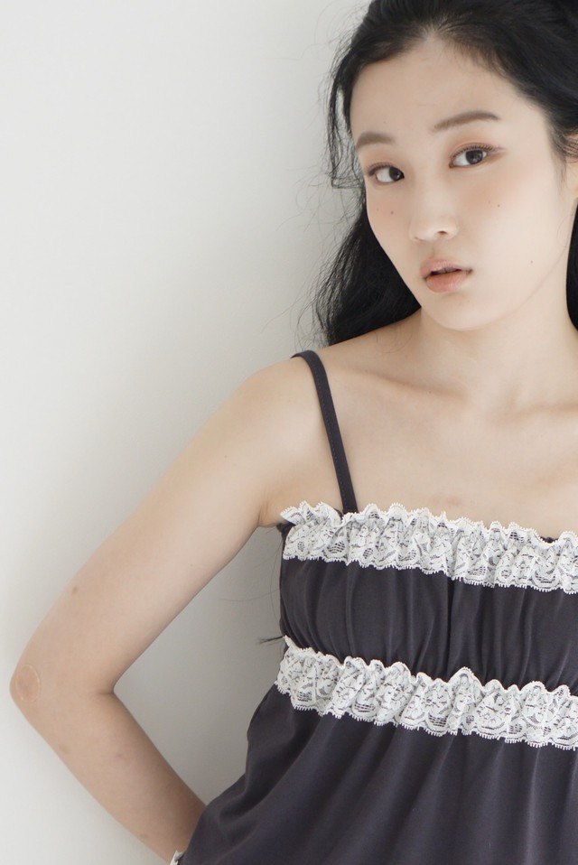 Lace Trim Sleeveless Top - 2 colors