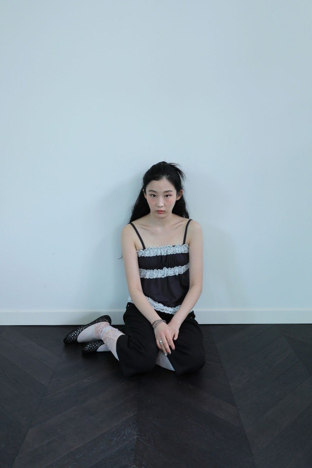 Lace Trim Sleeveless Top - 2 colors