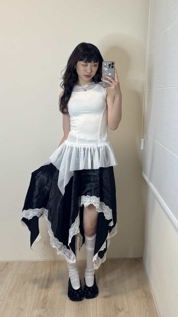 【Flare up】Layered Lace Frill Sleeveless - 3 colors