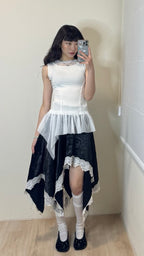 【Flare up】Layered Lace Frill Sleeveless - 3 colors