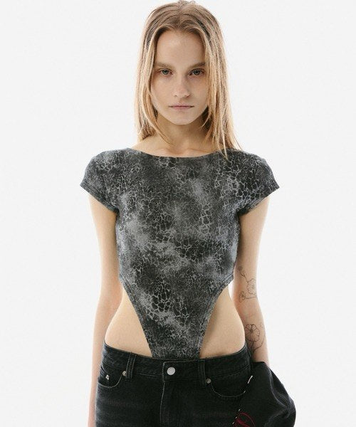 【BLONDEY】大挖背開衩連身短袖 - 2 colors