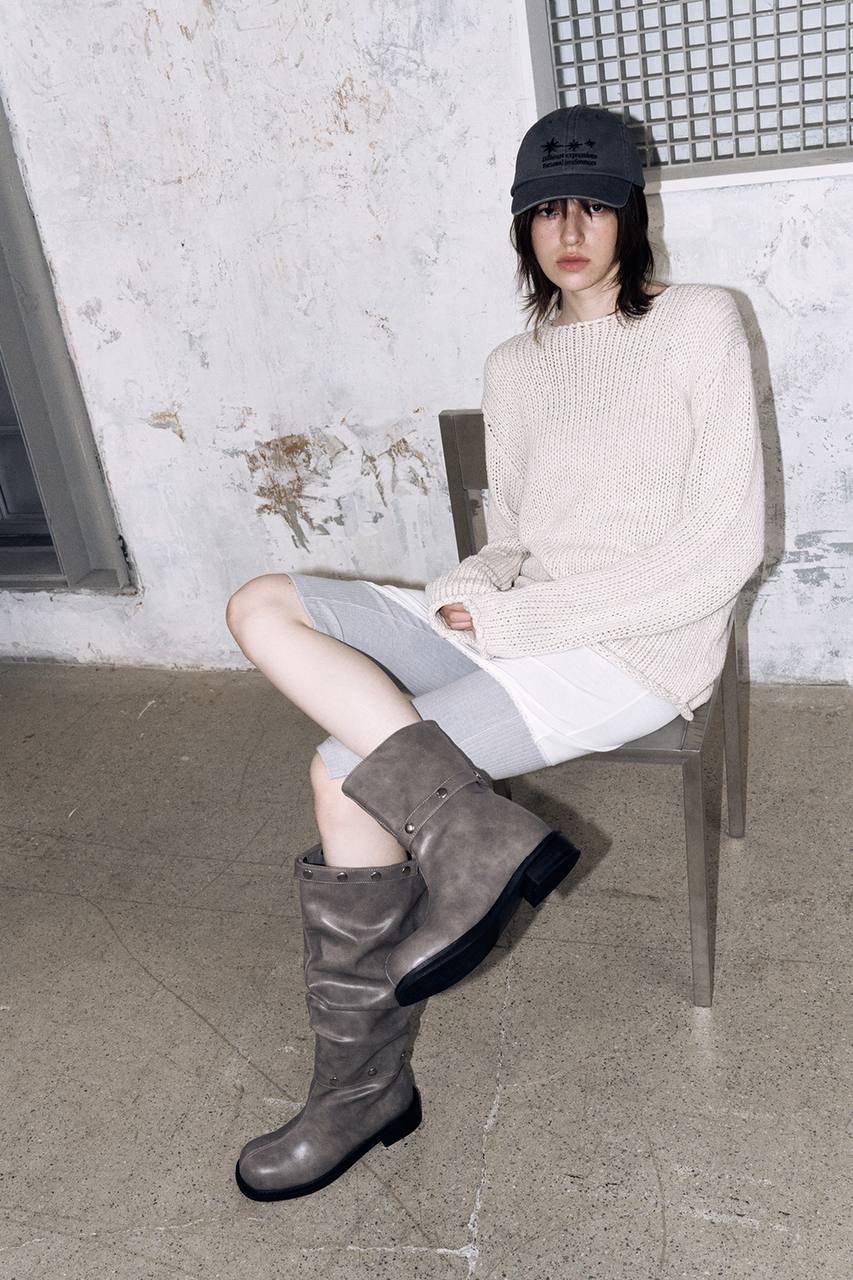 【KHIHO】NODE STUD BOOTS [ Black / Grey ]