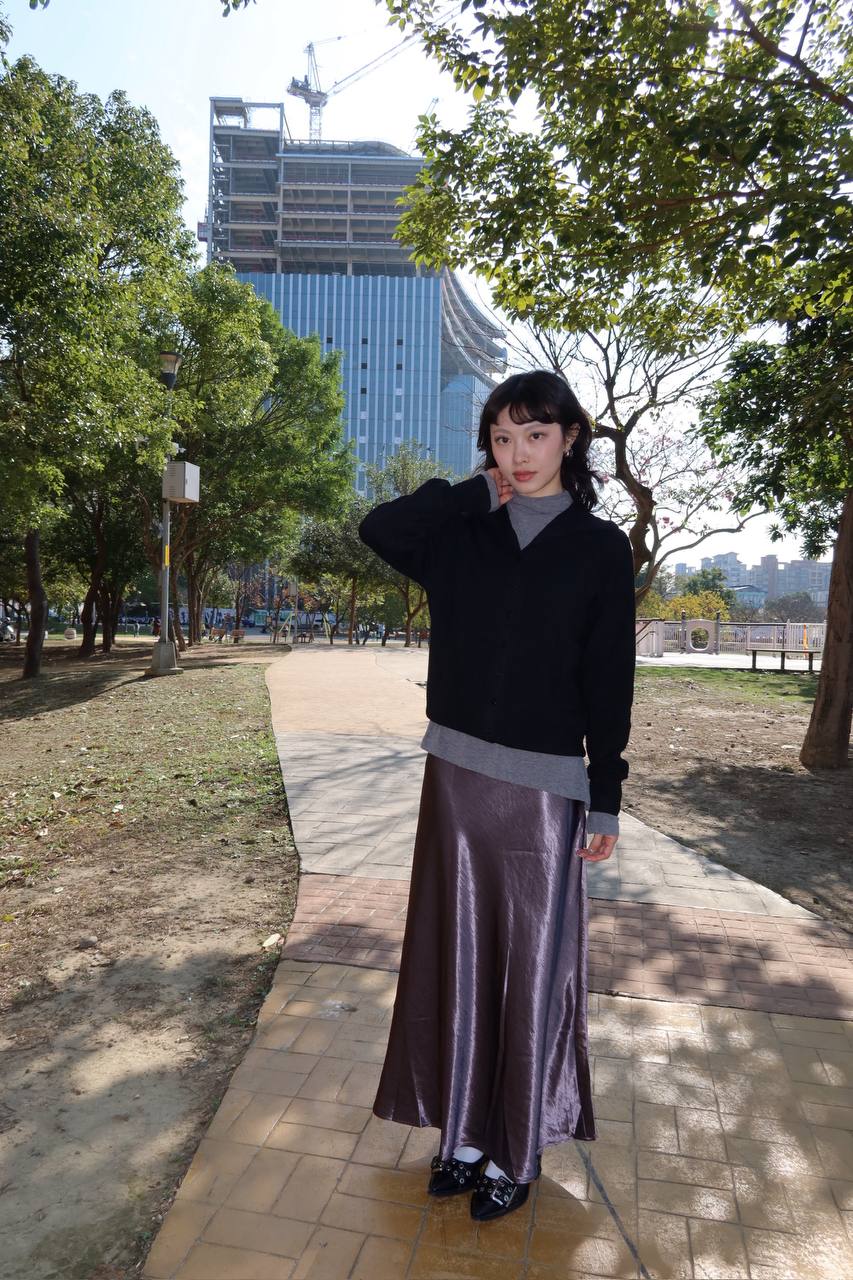 光澤緞面長裙