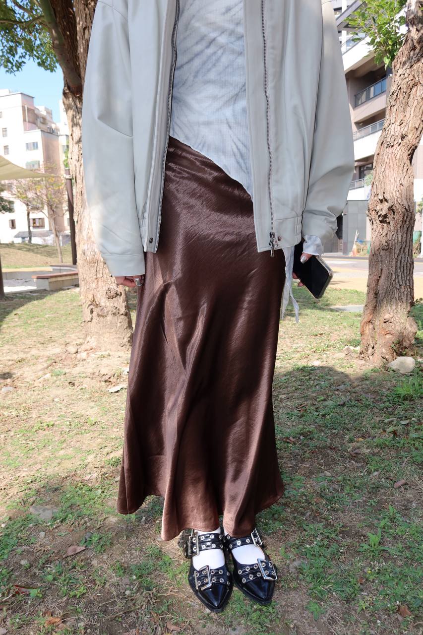 光澤緞面長裙