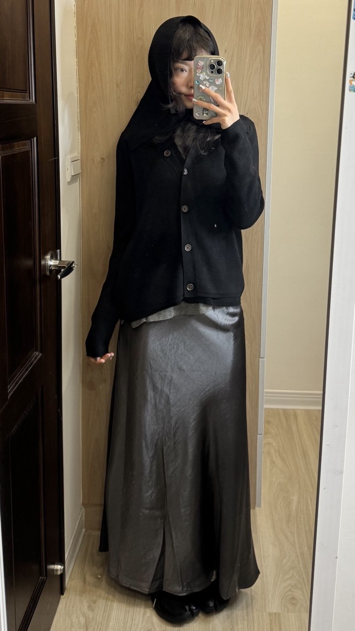 光澤緞面長裙