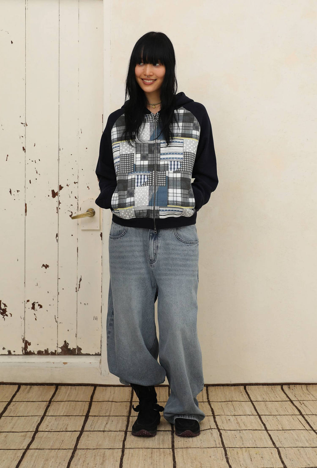 【niceghostclub】patchwork raglan crop hoodie zip up [ navy ]