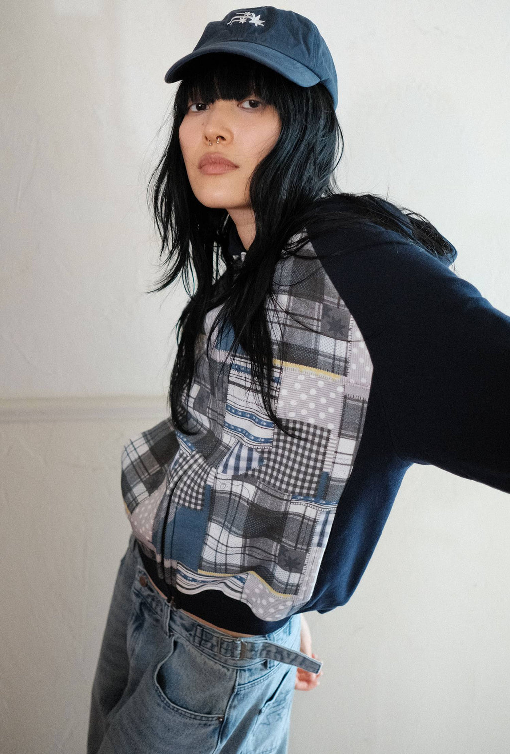 【niceghostclub】patchwork raglan crop hoodie zip up [ navy ]